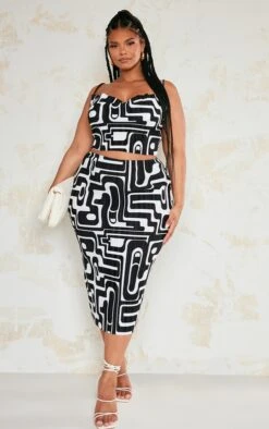 Plus Black Print Plisse Midi Skirt