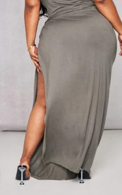 Plus Khaki Jersey Thigh Split Midi Skirt -VelvetMuse Store 20caa56babaf584a34cfb410fe09a4a884596b3d cnb9037 3