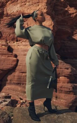 Plus Khaki Toggle Detail Sweat Midi Skirt -VelvetMuse Store b11bd0855f33184dade69bdba4d8587323933417 CNC5199 3